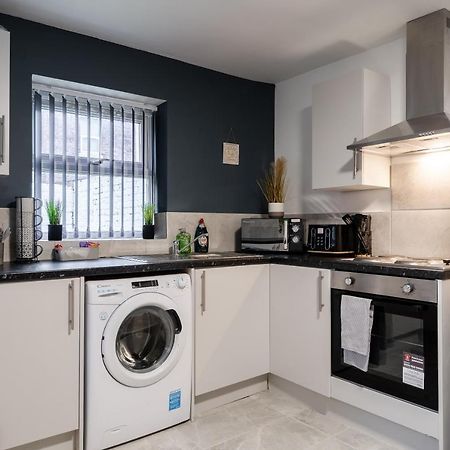 Immaculate 4 Bed In Liverpool By Hinkley Homes Short Lets & Serviced Accommodation 外观 照片