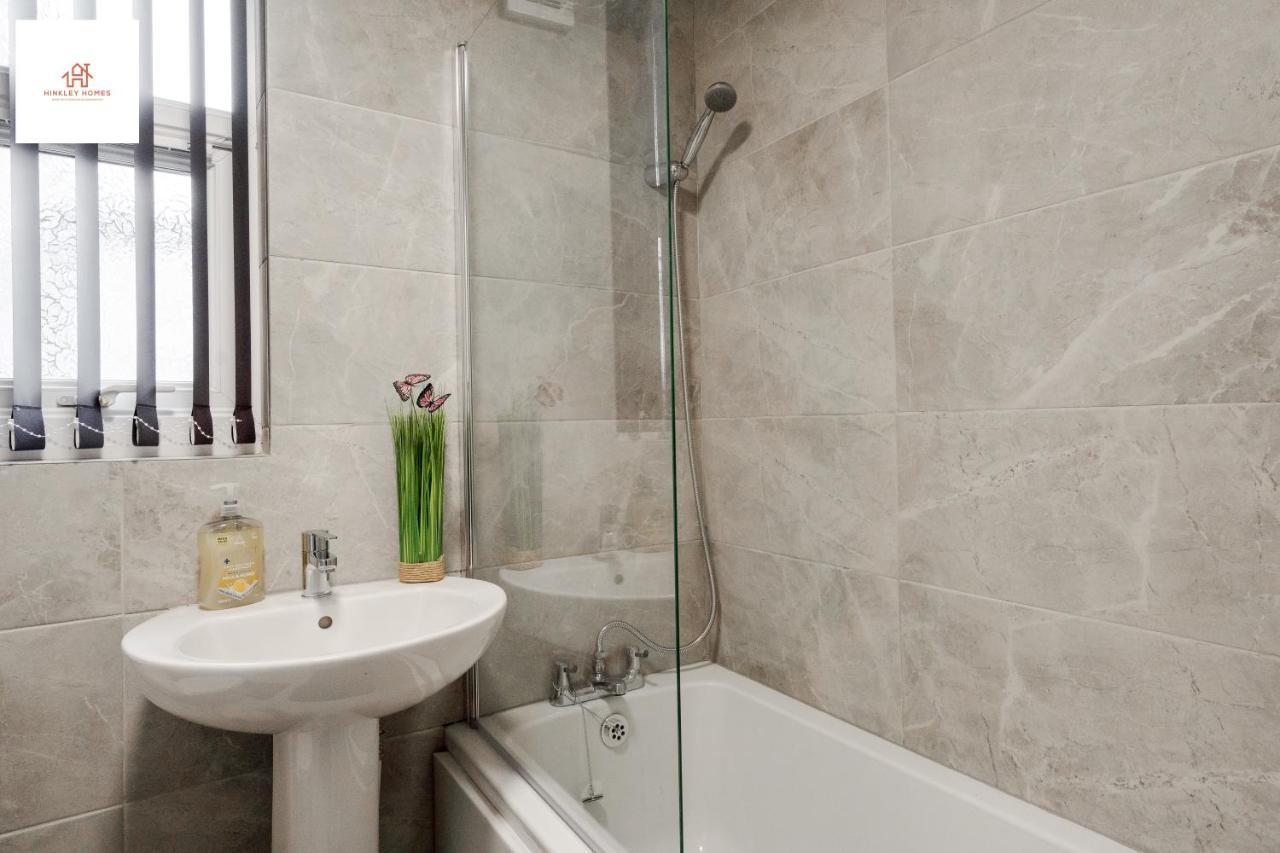 Immaculate 4 Bed In Liverpool By Hinkley Homes Short Lets & Serviced Accommodation 外观 照片
