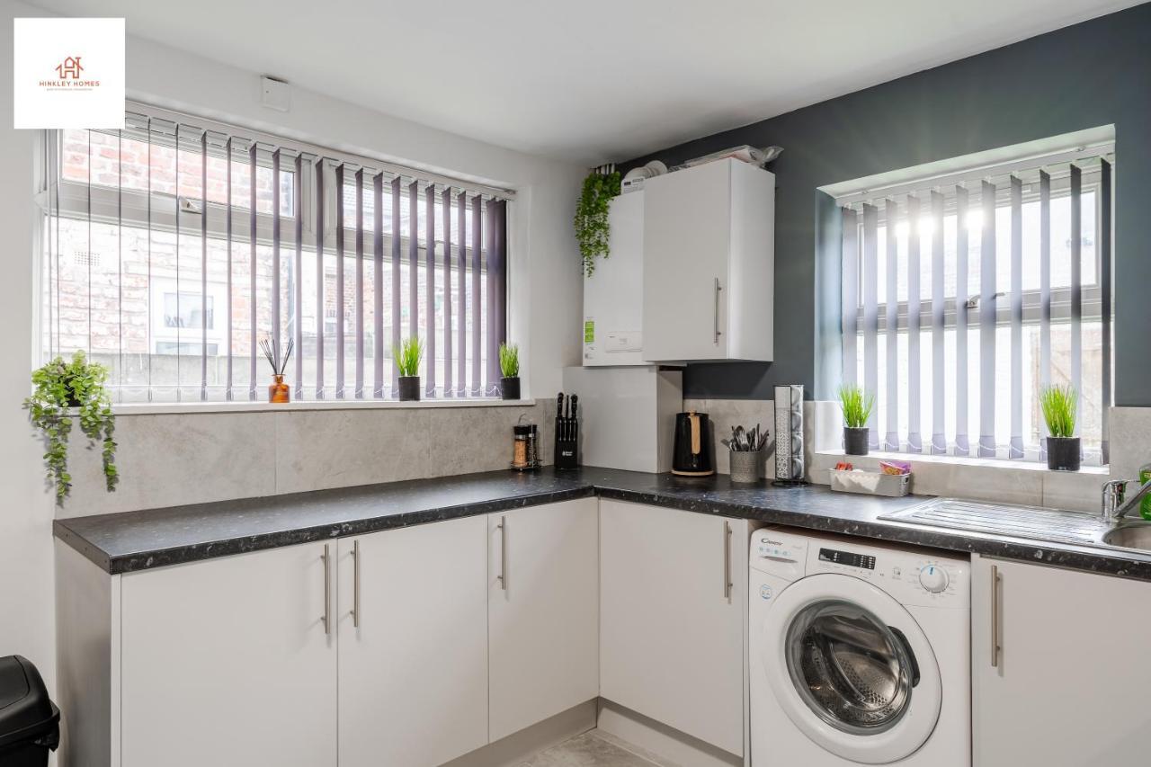 Immaculate 4 Bed In Liverpool By Hinkley Homes Short Lets & Serviced Accommodation 外观 照片